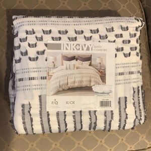 NWT Ink + Ivy Duvet Cover Set